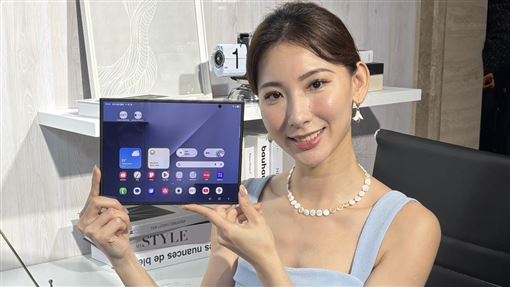 三星三摺疊登台　價格近9萬開賣即完售