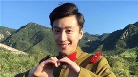 喬任梁2016年過世後，官方認定是輕生，網路上瘋傳他的死因不單純，直到于朦朧過世後，他的死亡疑雲再度被提起。（圖/翻攝自微博）