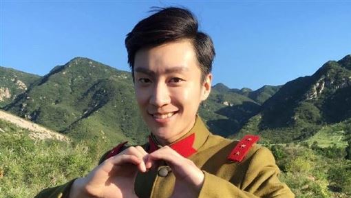 喬任梁父才食物中毒　母高燒不退相繼入院