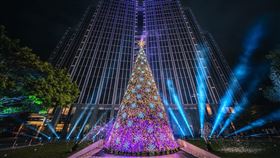 凱基金控將於平安夜舉辦「凱基聖誕・星光之夜」，邀請全體員工、客戶，以及周邊社區民眾一同參與，在歲末時分共享聖誕時光。（圖／凱基金控）