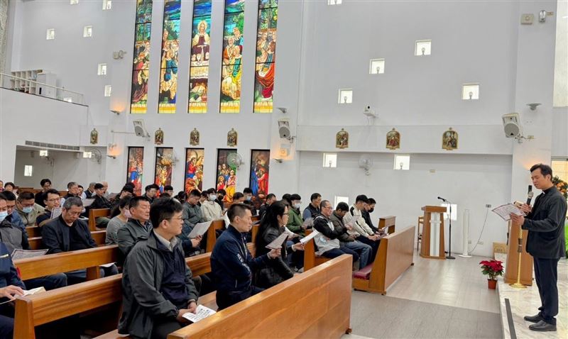 永和分局走入教堂辦理戶外聯合勤教。（圖／永和分局提供）