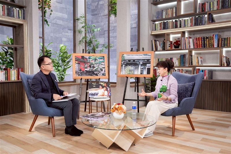 鄭弘儀訪問翁倩玉。（圖／三立提供）