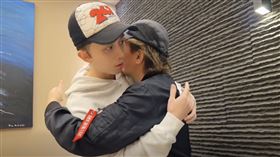 孫鵬、狄鶯、孫安佐。（圖／翻攝自臉書）