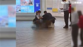 張文鎖定咽喉.胸