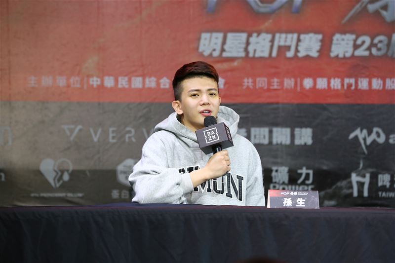 孫生現身拳願記者會。（圖／記者鄭孟晃攝影）