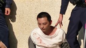 呂男被警方壓制逮捕。（圖／睿騏車業授權提供） 