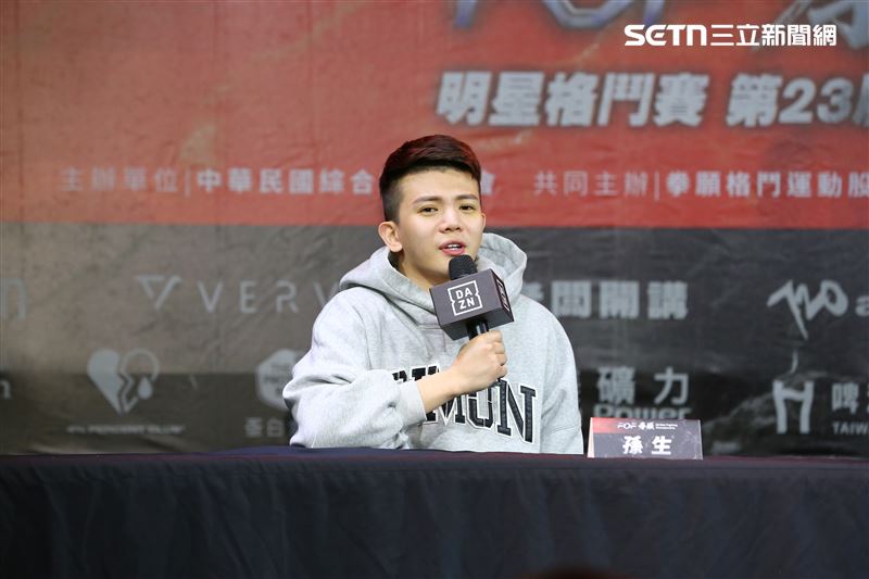 孫生出席拳願記者會。（圖／記者鄭孟晃攝影）