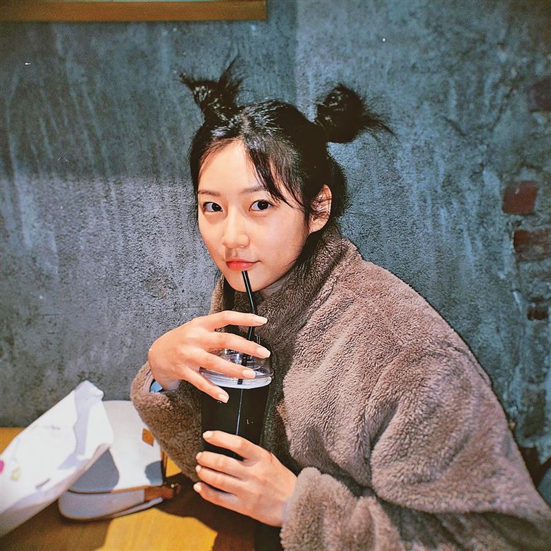 不少網友對劉亞仁能夠復出表達不滿，「那金賽綸的酒駕到底算什麼？」。（圖／翻攝自Threads）