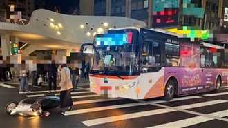 誠品南西車禍！路口公車擦撞機車　乘客傷