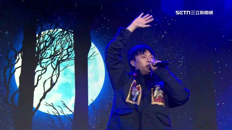 金曲歌王許富凱