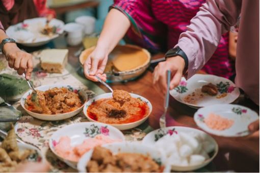 亞歲小過年！冬至搓圓仔丁、祈圓滿貼耗餉