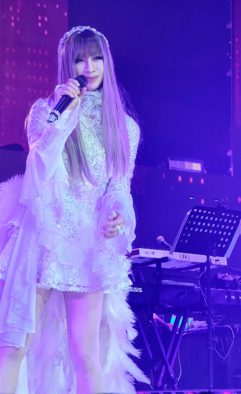 鍾潔希睽違十年重返家鄉馬來西亞開唱。（圖／星音符製作 提供）