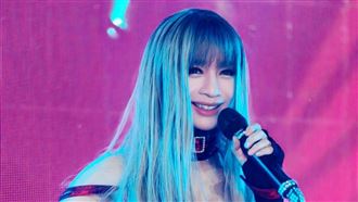 超大咖天后公公驟逝！婚禮決定無限期延期