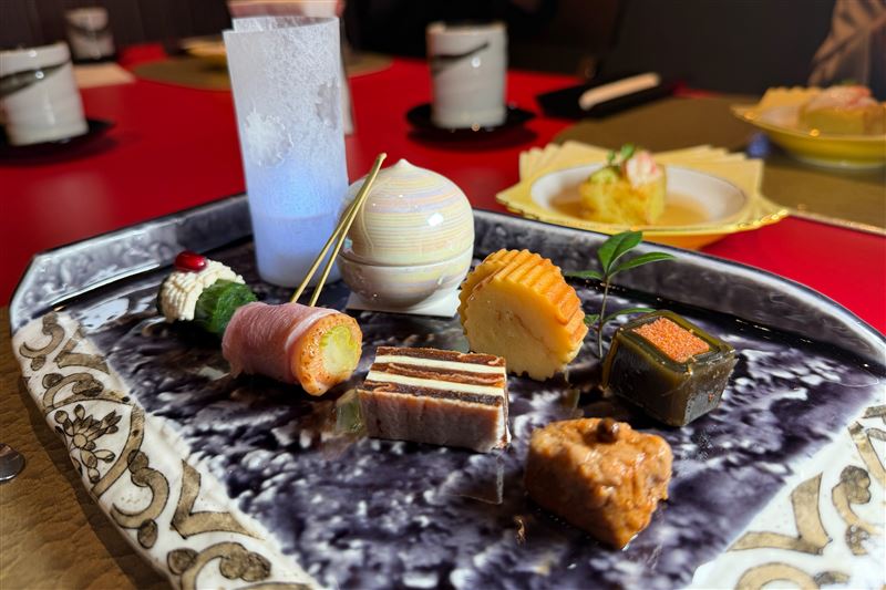 前菜一次呈現七品旬味，展現季節食材的細膩講究。（圖／飯店旅宿業者提供）