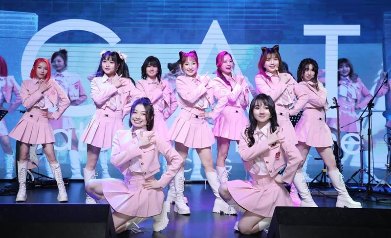 昨天 L.C.G. 勵齊女孩照常演出。（圖／紅心字會提供）