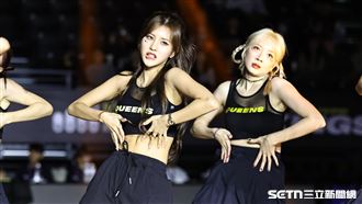 獨／全恩菲開場舞性感咬唇　她說臨時起意