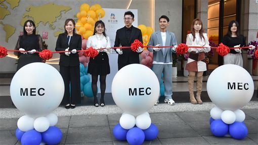 深耕教學20年！拔萃文教集團正式亮相