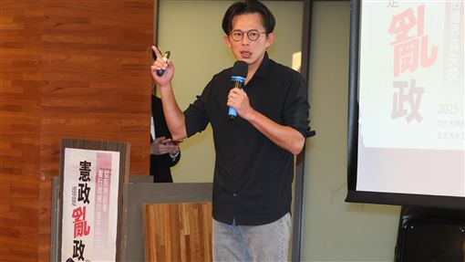 吳靜怡：黃國昌審完總預算再張嘴，很難嗎