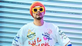 館長、黃明志（圖／翻攝自臉書、館長YT）