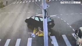 彰化,彰南路,庇護島,13撞,肇逃,駕駛,自撞,左轉,切西瓜（圖／翻攝畫面）