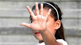 兒童各年齡層維生素紅線 醫:分清藥跟食品。（圖／醫健新聞網提供） 