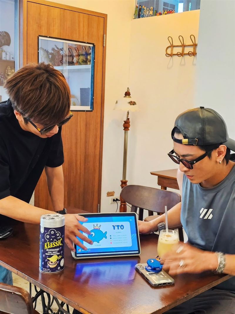 小村跨足幕後有成，近期更正式成為Toro事業的合作夥伴。（圖／翻攝自IG @torocompany1002）