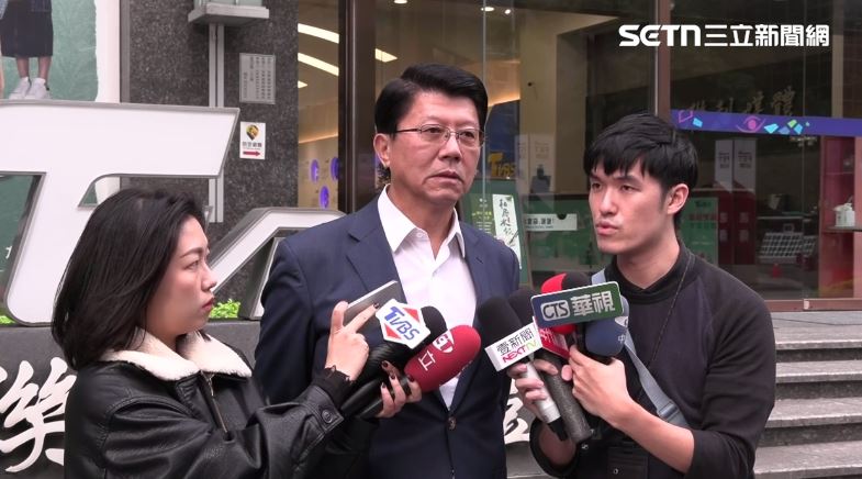 陳以信退出台南市長初選！謝龍介回應了