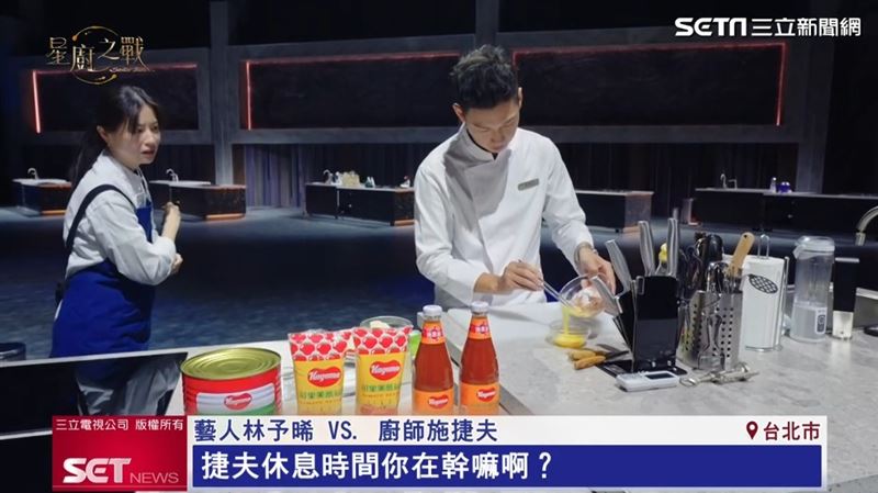 廚師施捷夫透露，糖醋醬的靈魂就是蕃茄醬。（圖／擷自三立新聞網YT）