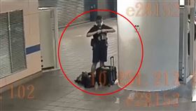 張文,監視器,隨機殺人,北捷,煙霧彈。（圖／翻攝畫面）