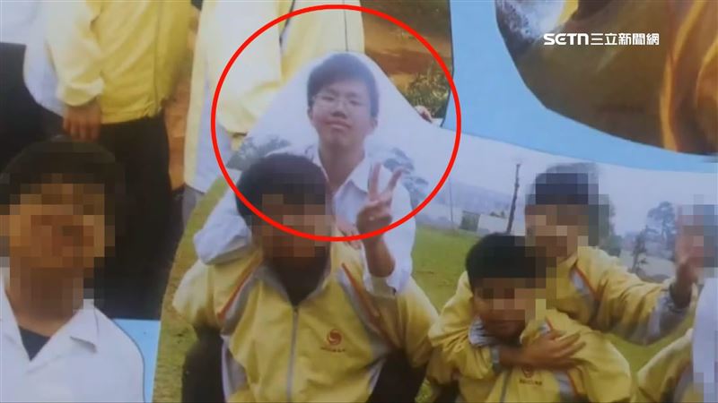 張文畢冊照片曝光