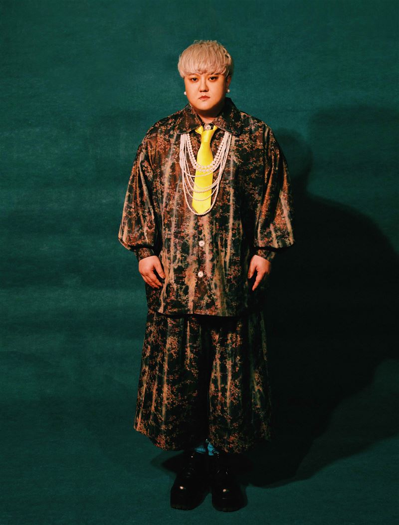 葵剛推出新專輯《歡迎來到不受歡迎的人俱樂部》。（圖／華納音樂提供）