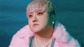 葵剛《歡迎來到不受歡迎的人俱樂部》。（圖／華納音樂提供）