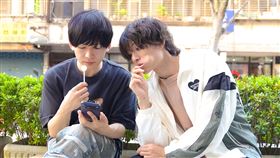 向理來×保志健斗《原地交往》唱出最甜的心動。（圖／阿朶企画（Taipei Entertainment） 提供） 