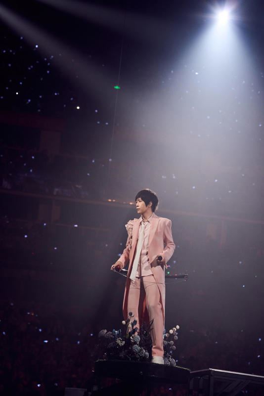 阿信逐一點名感謝言承旭、周渝民、吳建豪與柴智屏，最後感謝朱孝天（圖／相信音樂提供）