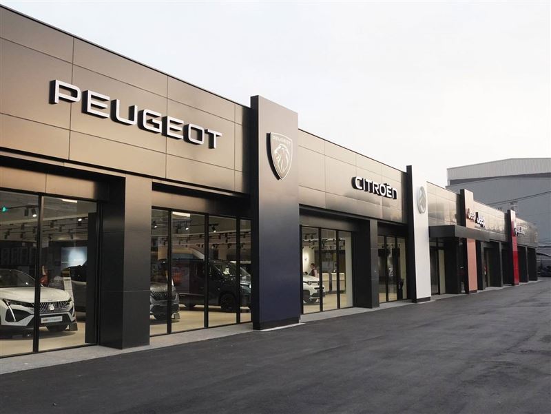 STELLANTIS BRAND HOUSE桃園旗艦品牌中心。（圖／寶嘉聯合提供）