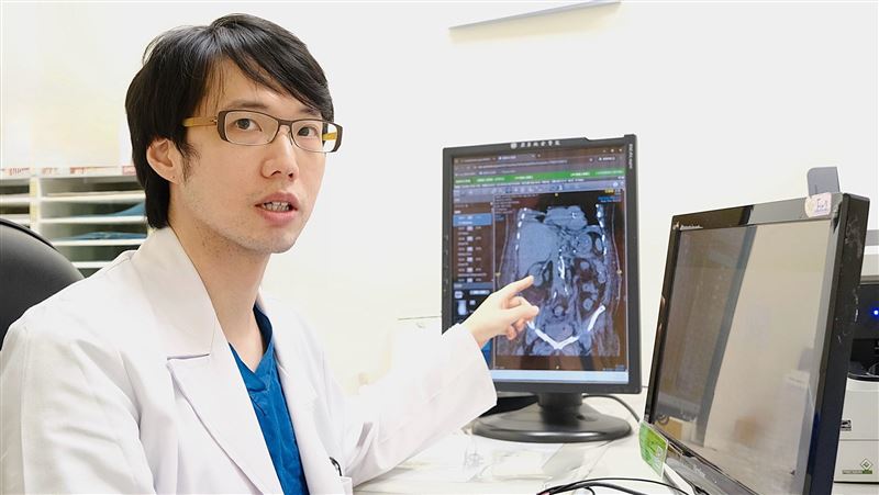 40歲師生活規律　竟手抖、心悸確診高血壓