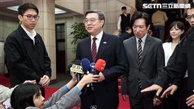 行政院長卓榮泰今（23）日主持行政院經濟發展委員會第2次顧問會議前受訪。（圖／記者盧素梅攝影）