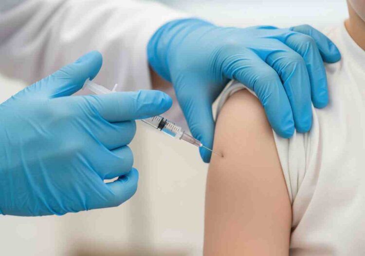 流感、RSV春節恐達流行高峰！ 醫籲：除了接種疫苗，還有「3件事」要知道。（圖／醫健新聞網提供）