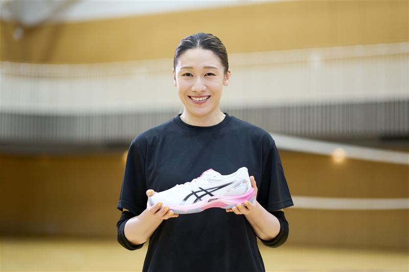 日本職業排球選手-石川真佑 (Mayu Ishikawa) 加入TEAM ASICS，攜手展開全新合作。（圖／品牌業者提供）