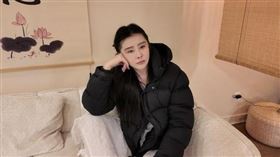 王祖賢最新近照曝光。（圖／翻攝自王祖賢貼吧）