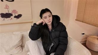 58歲王祖賢素顏露面　突大方認愛「新歡」