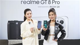 realme GT 8 Pro推出「風動白」、「星馳藍」兩色，realme GT 8 Pro奧斯頓馬丁F1限量版以「奧斯頓馬丁綠」為主色。