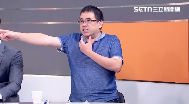 石明謹表示，北市捷運警察與各區警局無線電產品不同，而一般員警用的系統進入地下後訊號完全不通，而捷運警察的系統可能因訊號死角或建築物關係而收不到訊號。（圖／翻攝畫面）