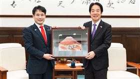 總統賴清德接見日本「TY會」會長瀧波宏文參議員一行（圖／總統府提供） 