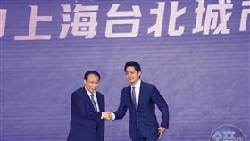 雙城論壇27、28日登場，台北市長蔣萬安（右）將與上海市長龔正（左）會面。