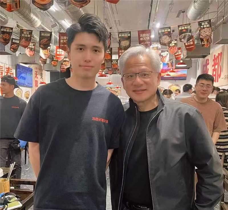 AI教父黃仁勳曾造訪矽谷店。(圖／馮校長老火鍋提供）