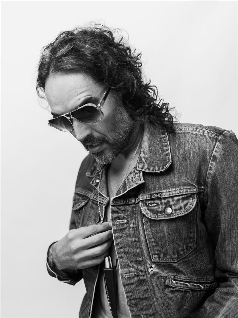 英國知名喜劇演員、主持人兼演員羅素布蘭德（Russell Brand）。（圖／翻攝自IG @russellbrand）