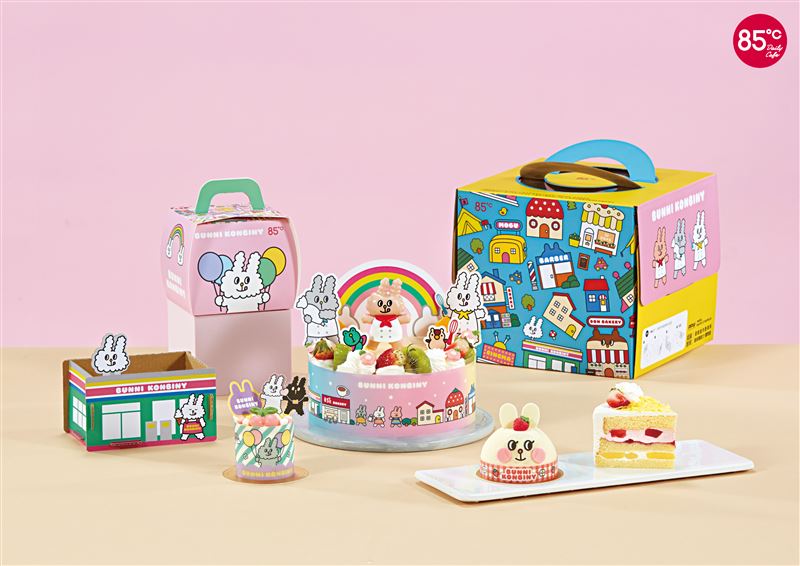 85℃首次攜手超人氣IP「兔子便利商店 BUNNI KONBINY」，推出三款療癒聯名蛋糕。（圖／品牌業者提供）