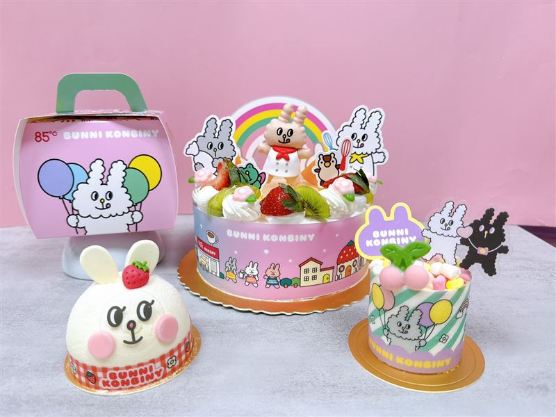 兩款小切片蛋糕，「兔子便利商店-可愛莎莎」賣萌萌大臉、「兔子便利商店-派對趣」附有插牌書籤，皆有專屬蛋糕盒。（圖／品牌業者提供）