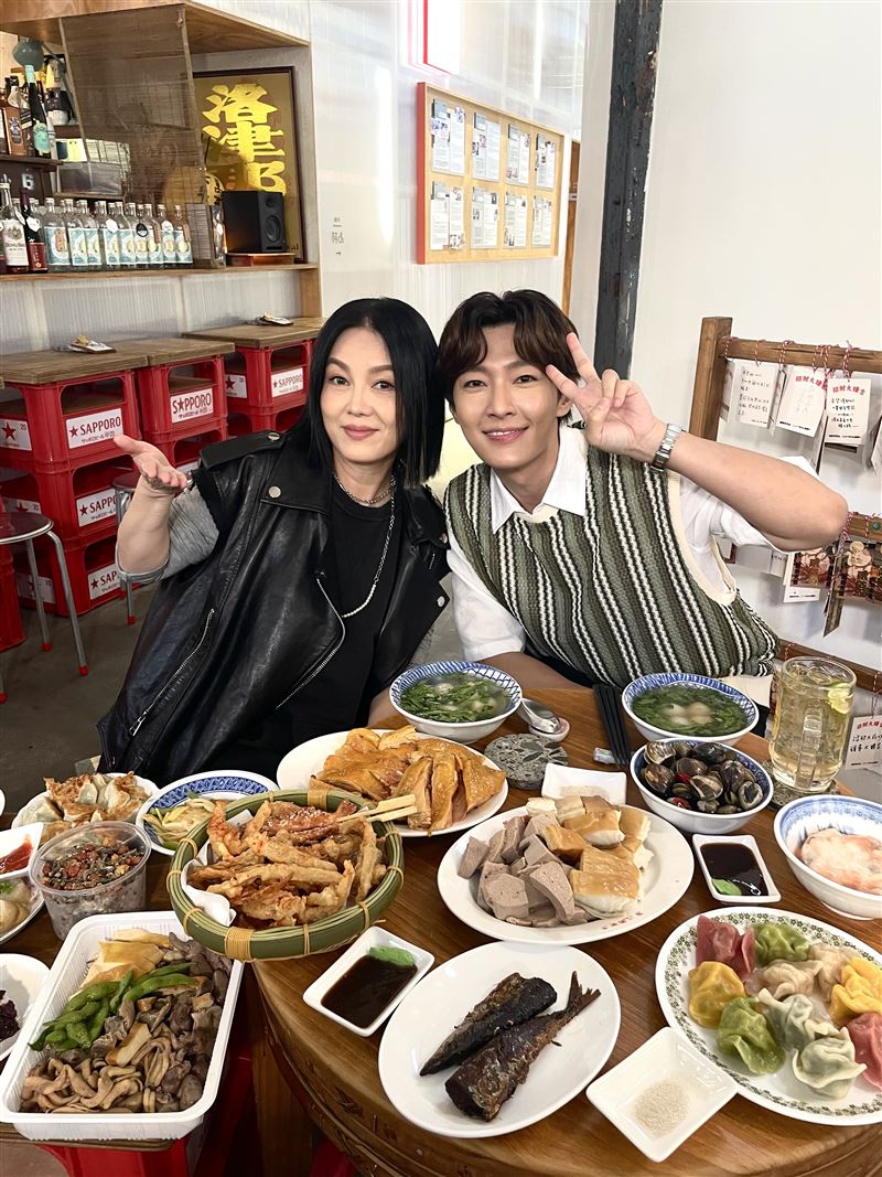 苗可麗上炎亞綸節目。（圖／大浪娛樂提供）